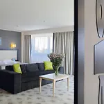 Aurora 3*