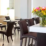 Aurora Hotel