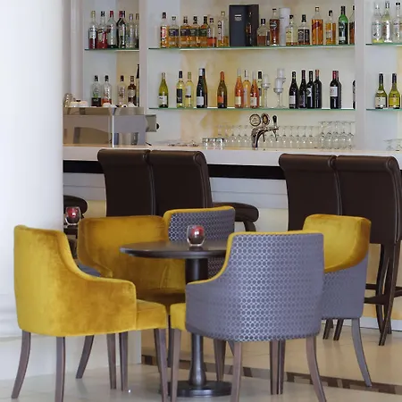Hotel Aurora 3*