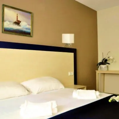 Hotel Aurora 3*